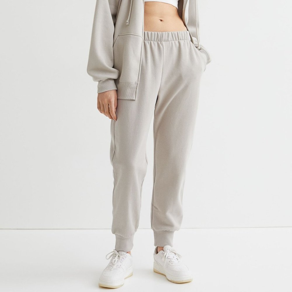 NWOT HM Basics Light Taupe/Brown Joggers Size XS